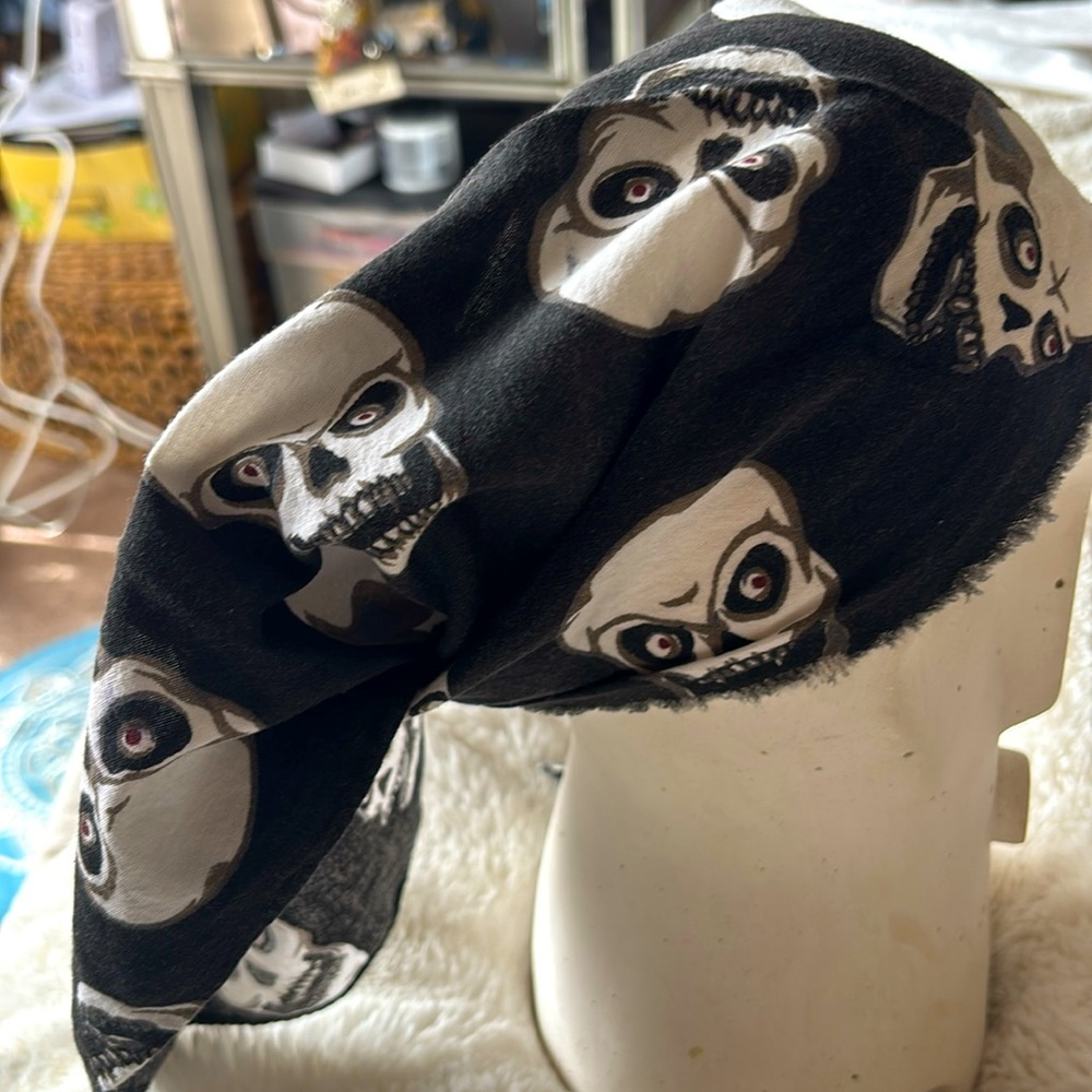 Skull Print Black Scarf